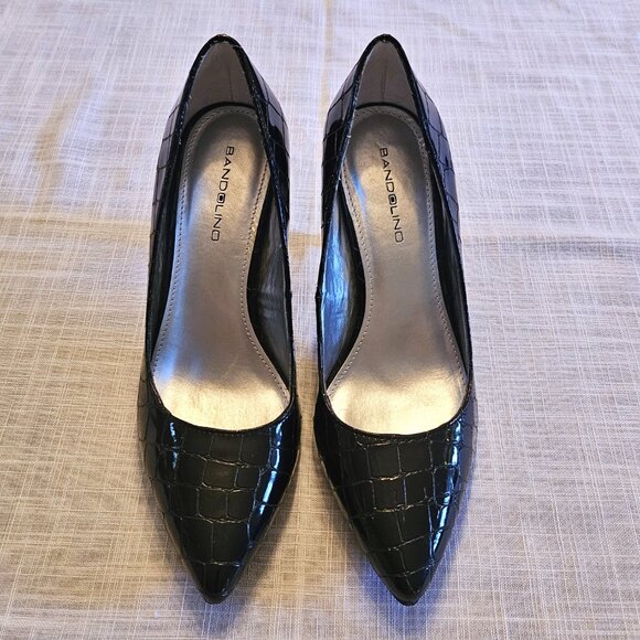 BANDOLINO Fairbury High Gloss Black Crocodile Pattern Stiletto Heels Size 6 - Picture 2 of 6